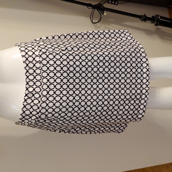 Segments Luxe Skorts - Picture 4 of 8